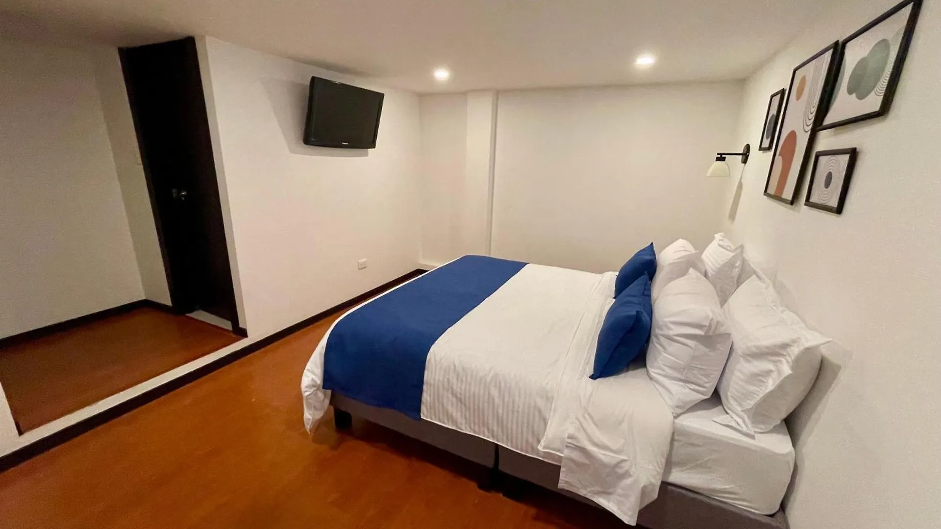 **  Hotel Embajada 44 Bogotá Colombia